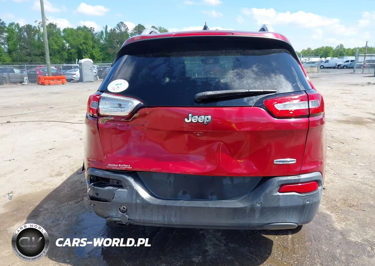 2015 Jeep Cherokee Latitude VIN:1C4PJLCB5FW621010 - 16