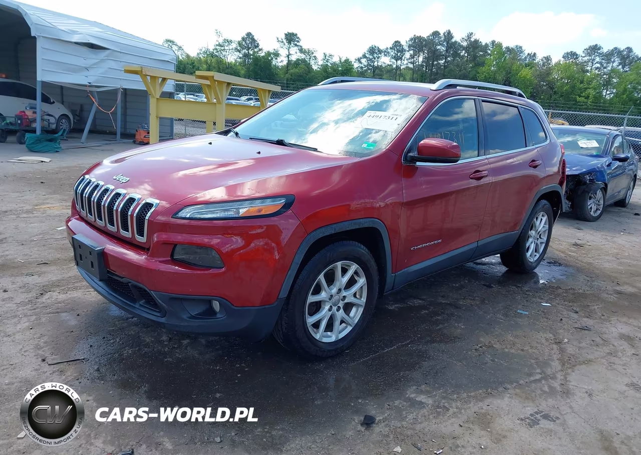 2015 Jeep Cherokee Latitude VIN:1C4PJLCB5FW621010 - 2