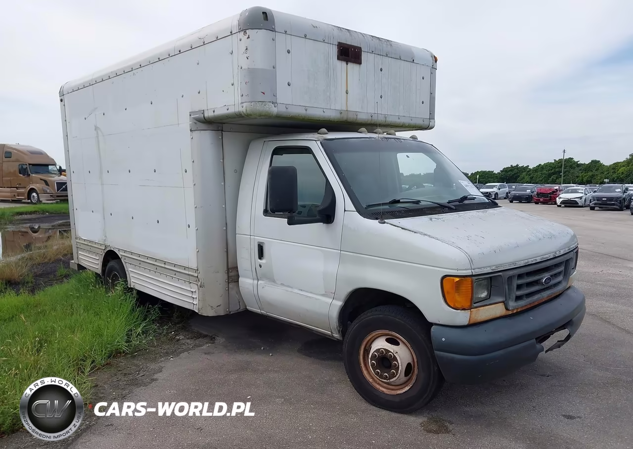 2007 Ford E-450 Cutaway
