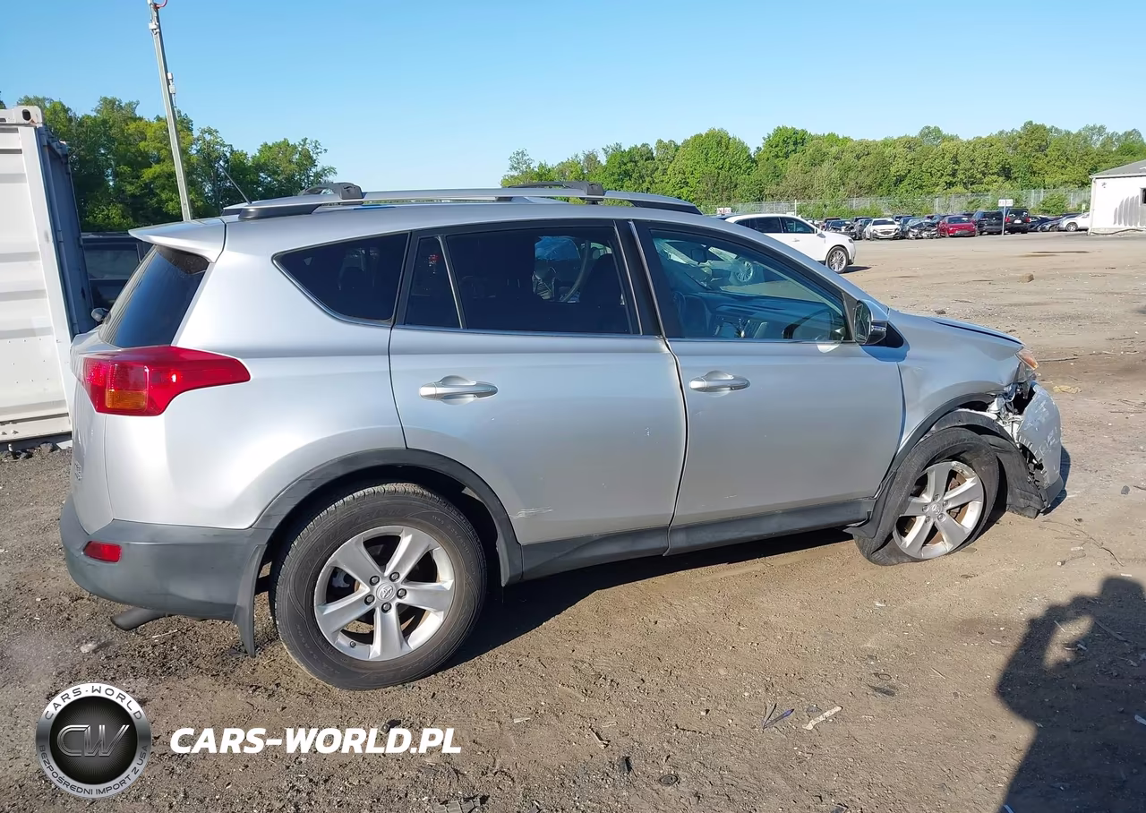 2013 Toyota Rav4 Xle VIN:2T3RFREV4DW113210 - 13