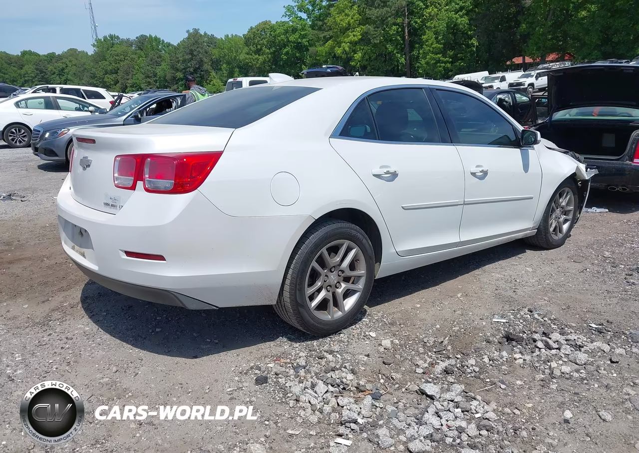2015 Chevrolet Malibu 1Lt VIN:1G11C5SL7FF211467 - 4