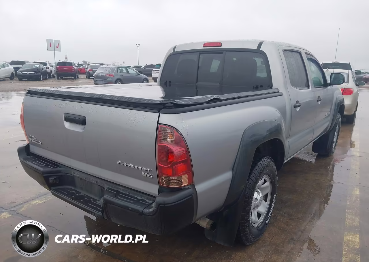 2014 Toyota Tacoma Prerunner V6 VIN:3TMJU4GN5EM161529 - 4
