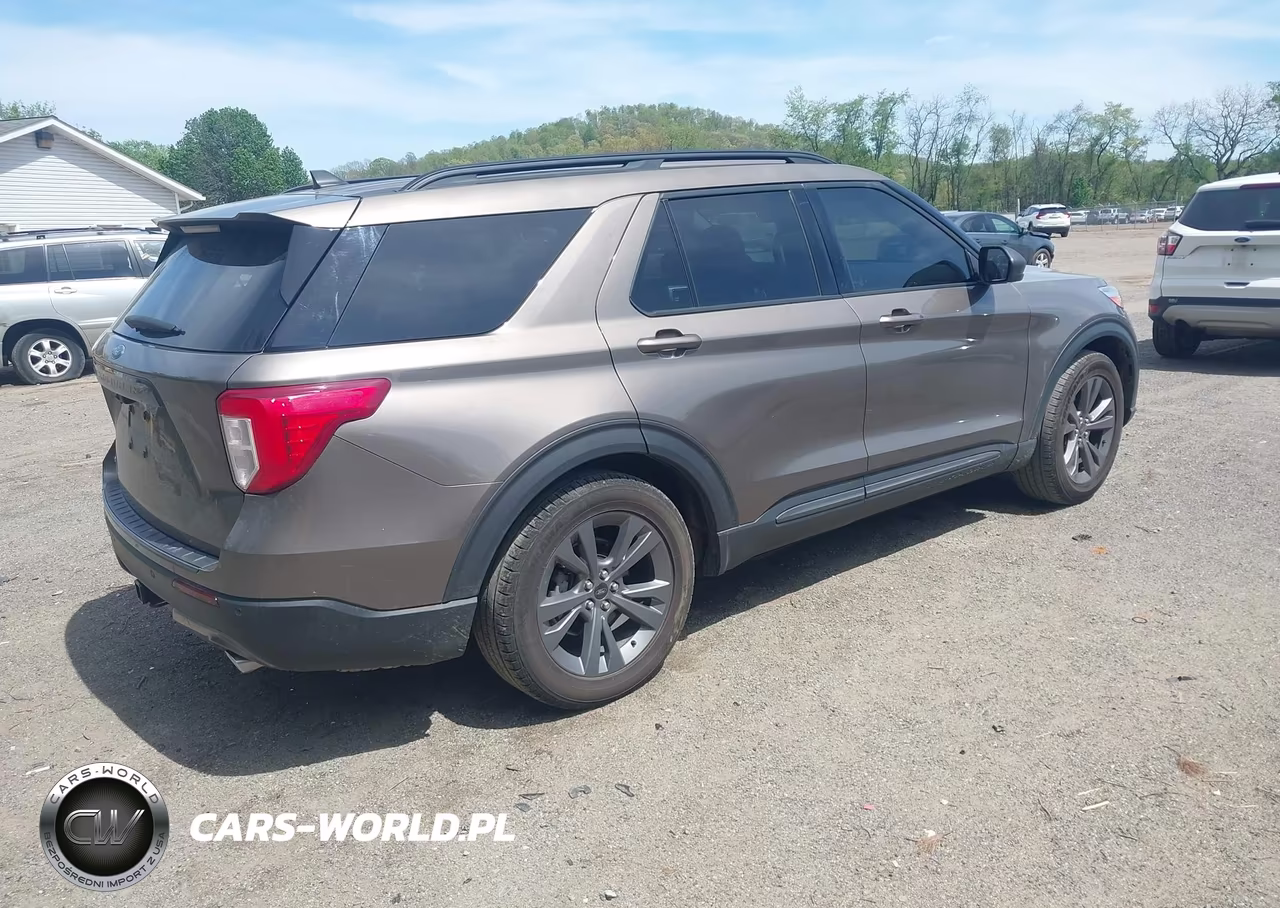 2021 Ford Explorer Xlt VIN:1FMSK7DH2MGA29052 - 4