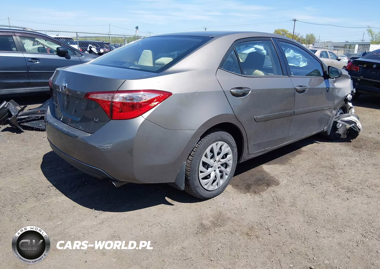 2017 Toyota Corolla Le VIN:2T1BURHEXHC938865 - 4