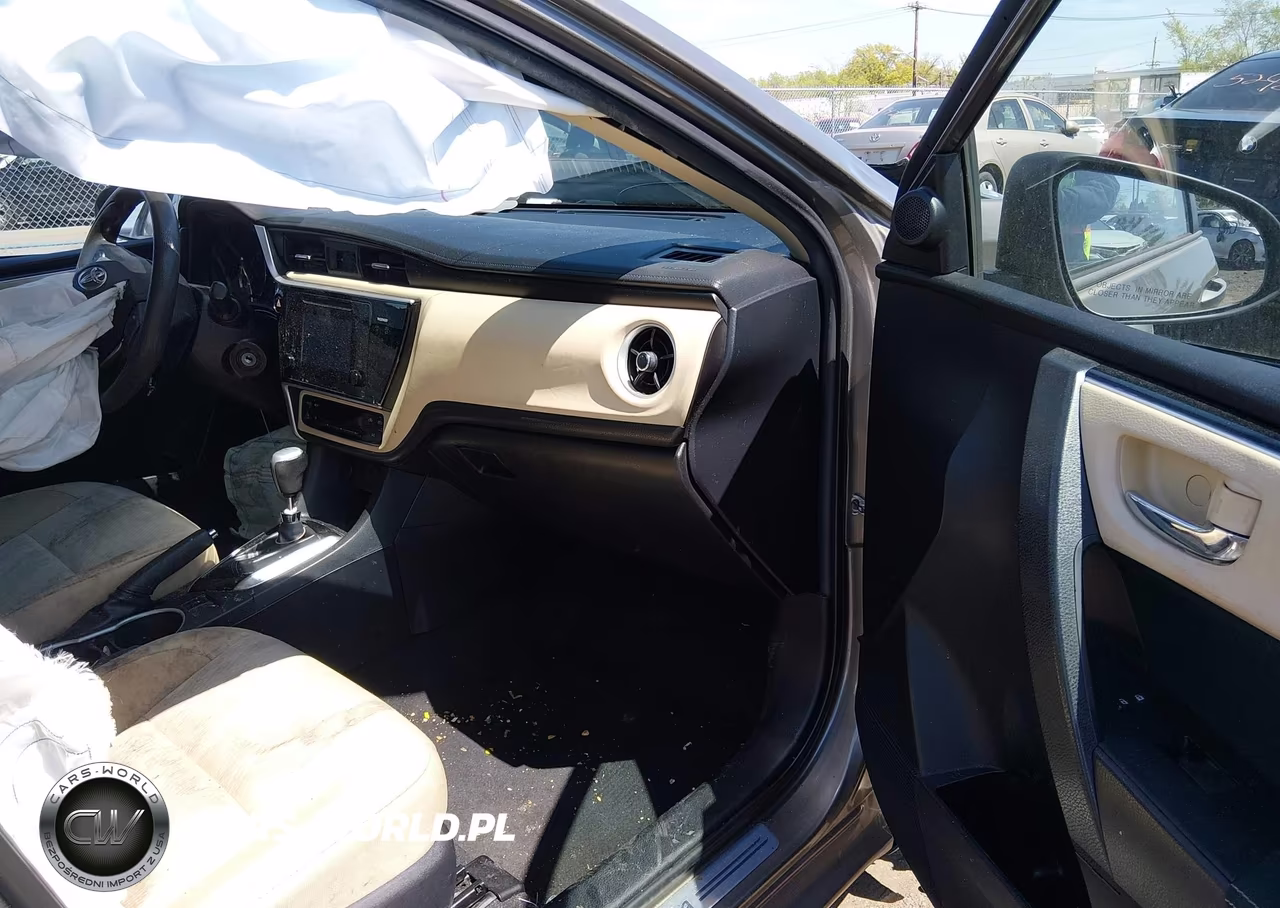 2017 Toyota Corolla Le VIN:2T1BURHEXHC938865 - 5