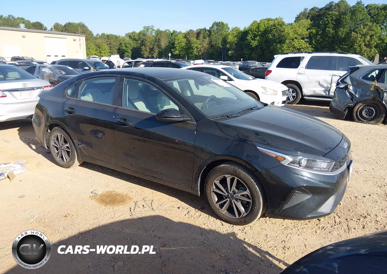 2023 Kia Forte Lxs