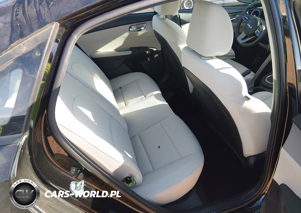 2023 Kia Forte Lxs VIN:3KPF24AD9PE590259 - 8