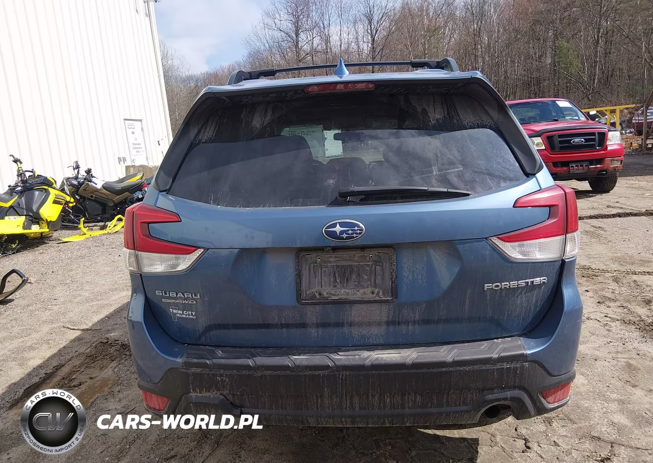 2021 Subaru Forester Premium VIN:JF2SKAFC5MH427824 - 16