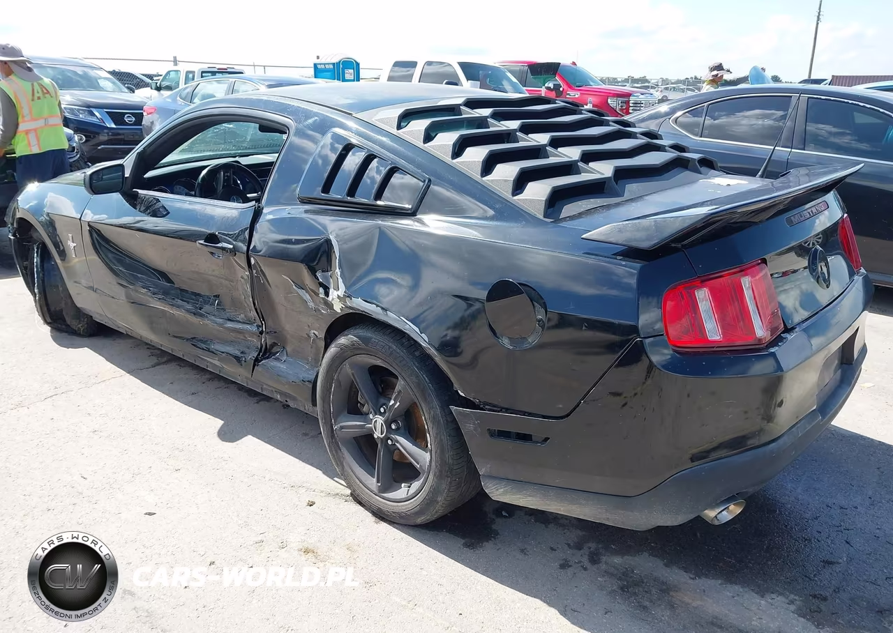 2011 Ford Mustang V6 Premium VIN:1ZVBP8AM1B5103659 - 3