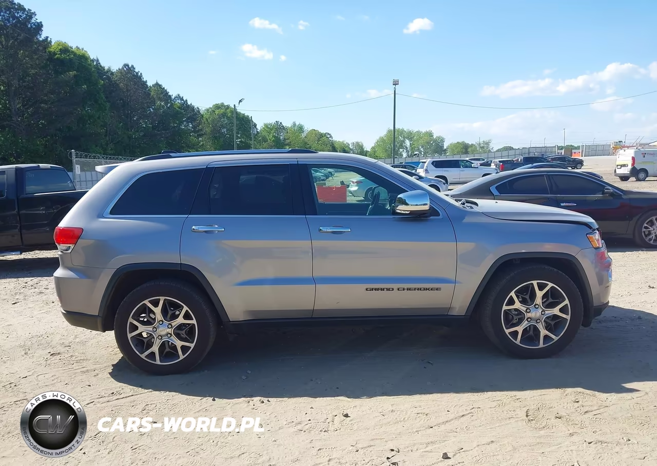 2019 Jeep Grand Cherokee Limited 4X2 VIN:1C4RJEBGXKC584176 - 13