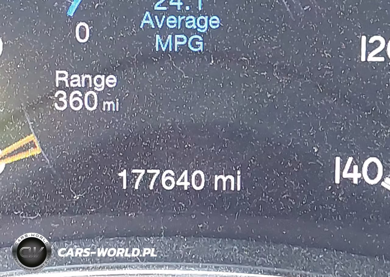 2019 Jeep Grand Cherokee Limited 4X2 VIN:1C4RJEBGXKC584176 - 15