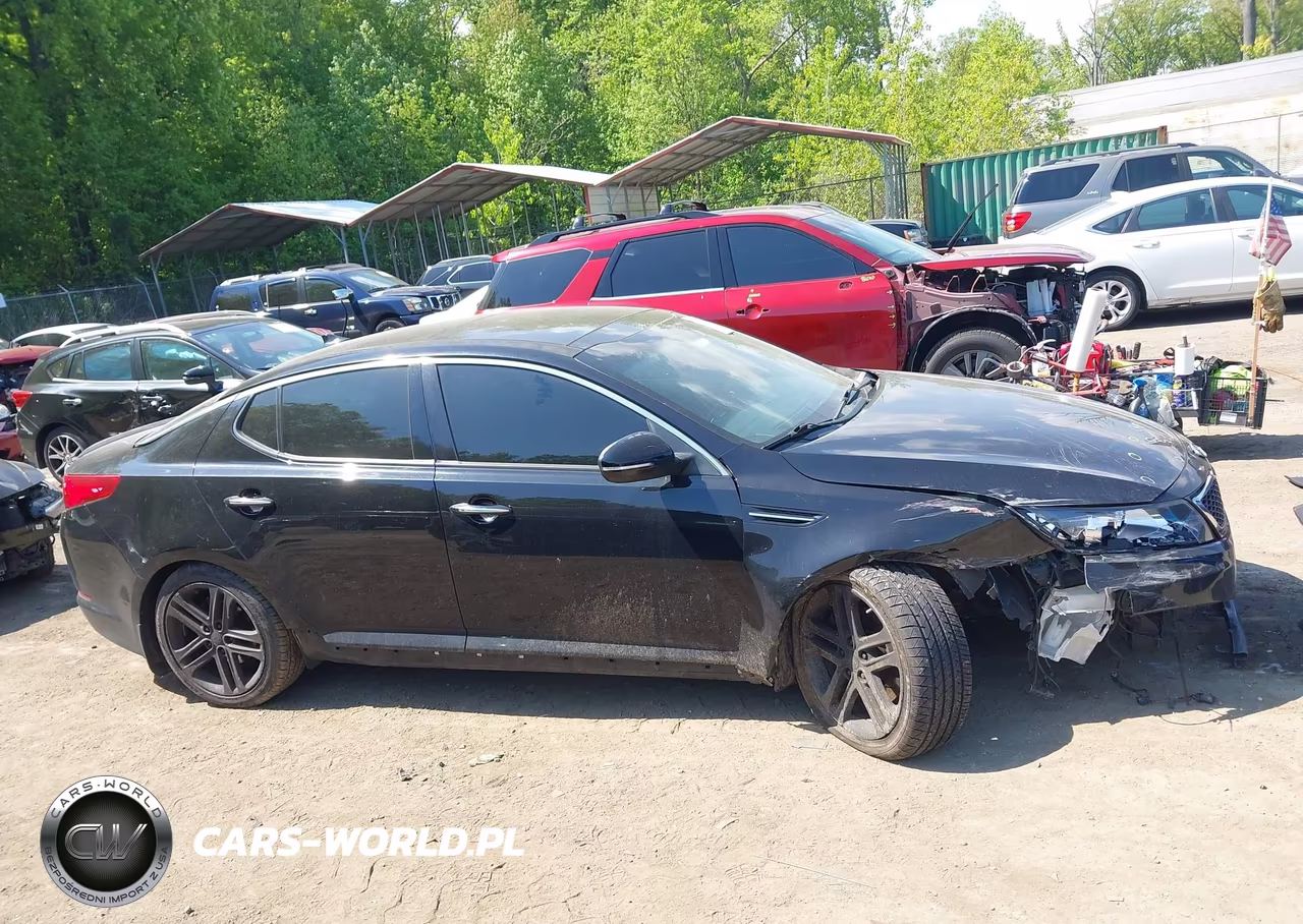 2013 Kia Optima Sx VIN:5XXGR4A63DG164975 - 13
