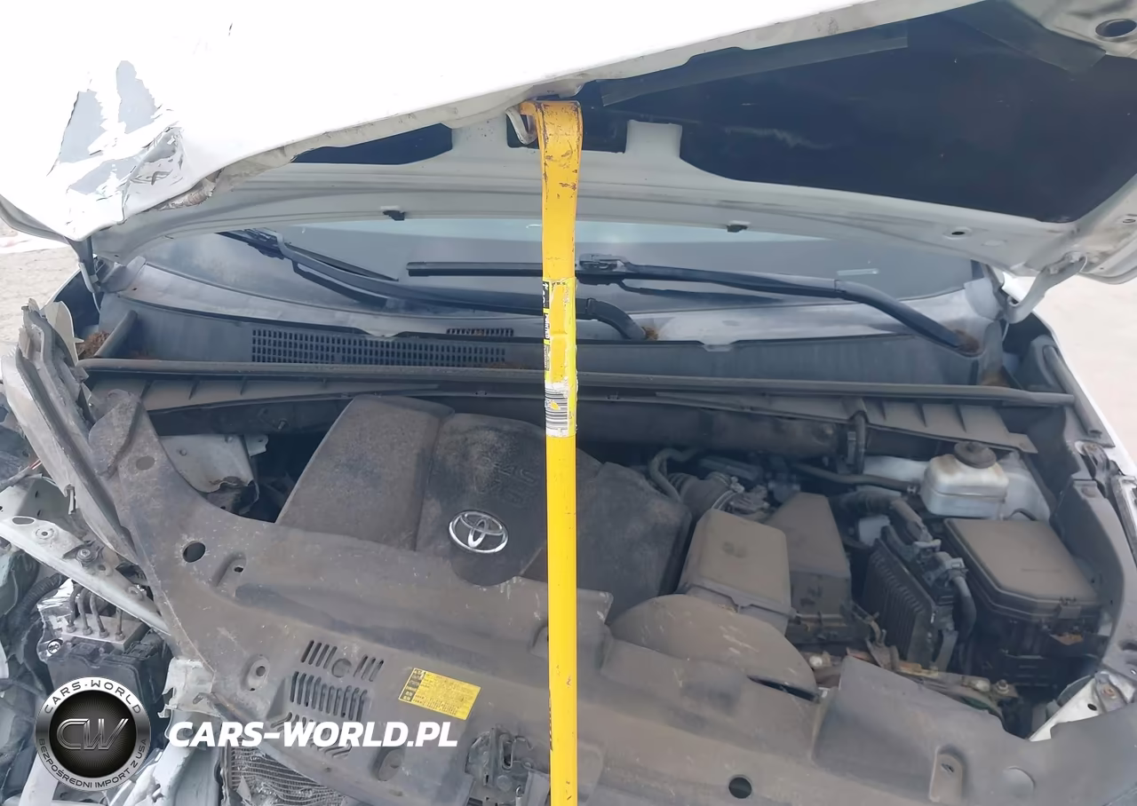 2019 Toyota Highlander Le VIN:5TDZZRFH9KS299146 - 10