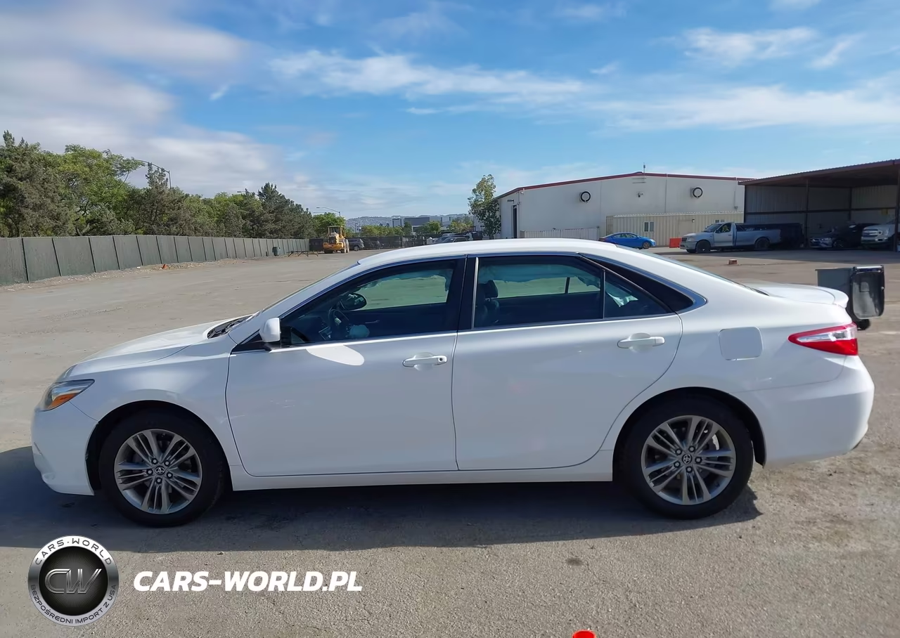 2017 Toyota Camry Se VIN:4T1BF1FKXHU697098 - 14