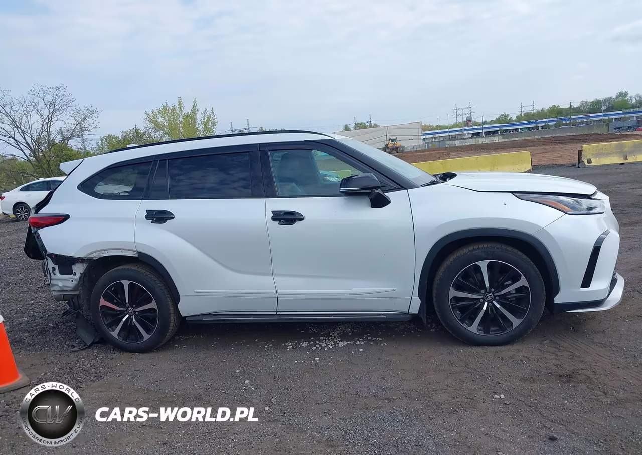 2022 Toyota Highlander Xse VIN:5TDLZRBH0NS241751 - 13