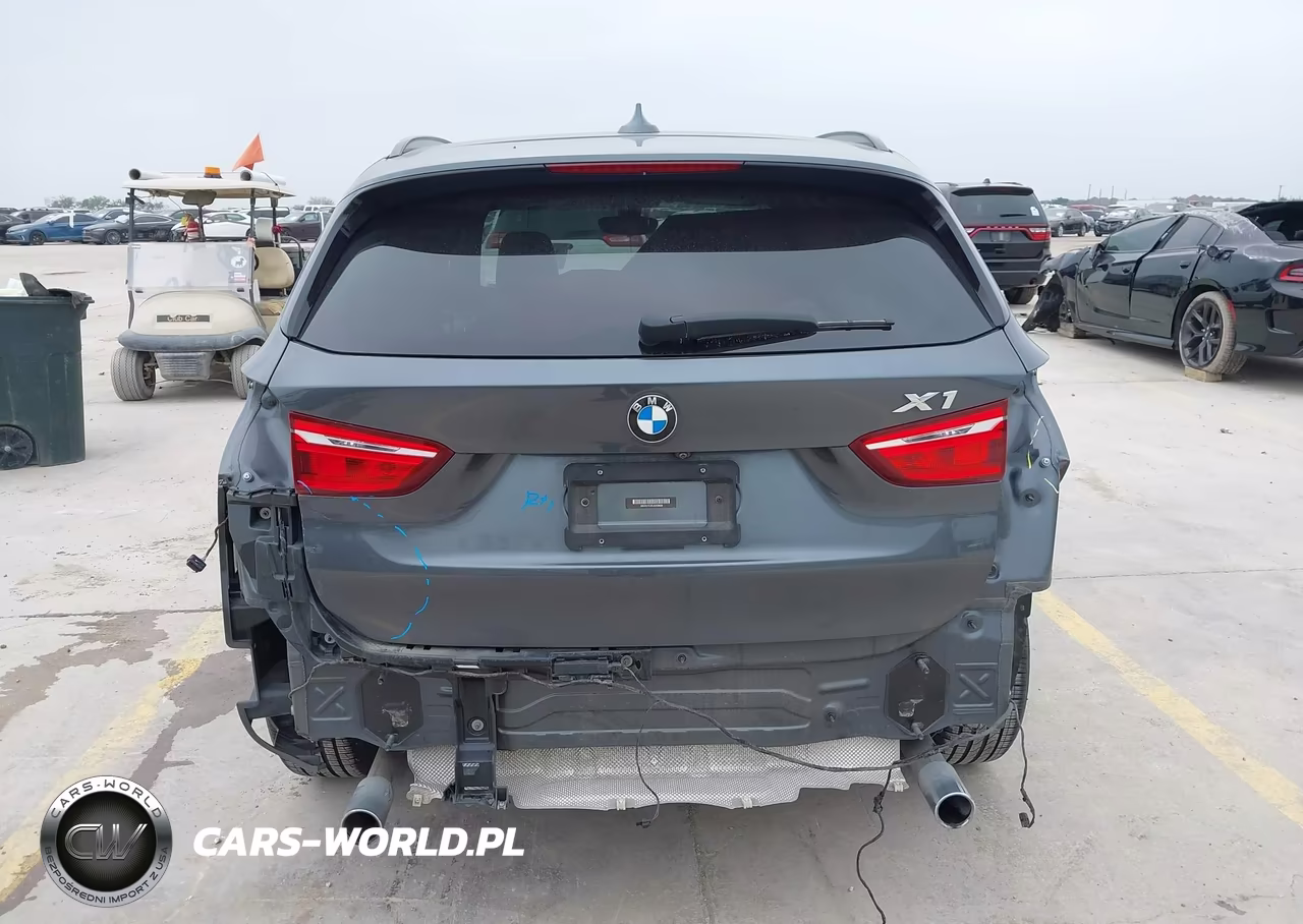 2018 BMW X1 Sdrive28I VIN:WBXHU7C35J5H39638 - 17