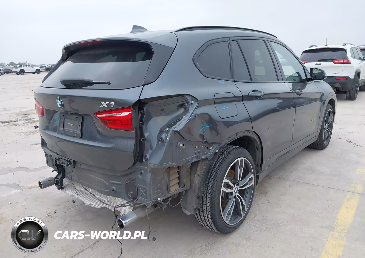 2018 BMW X1 Sdrive28I VIN:WBXHU7C35J5H39638 - 4