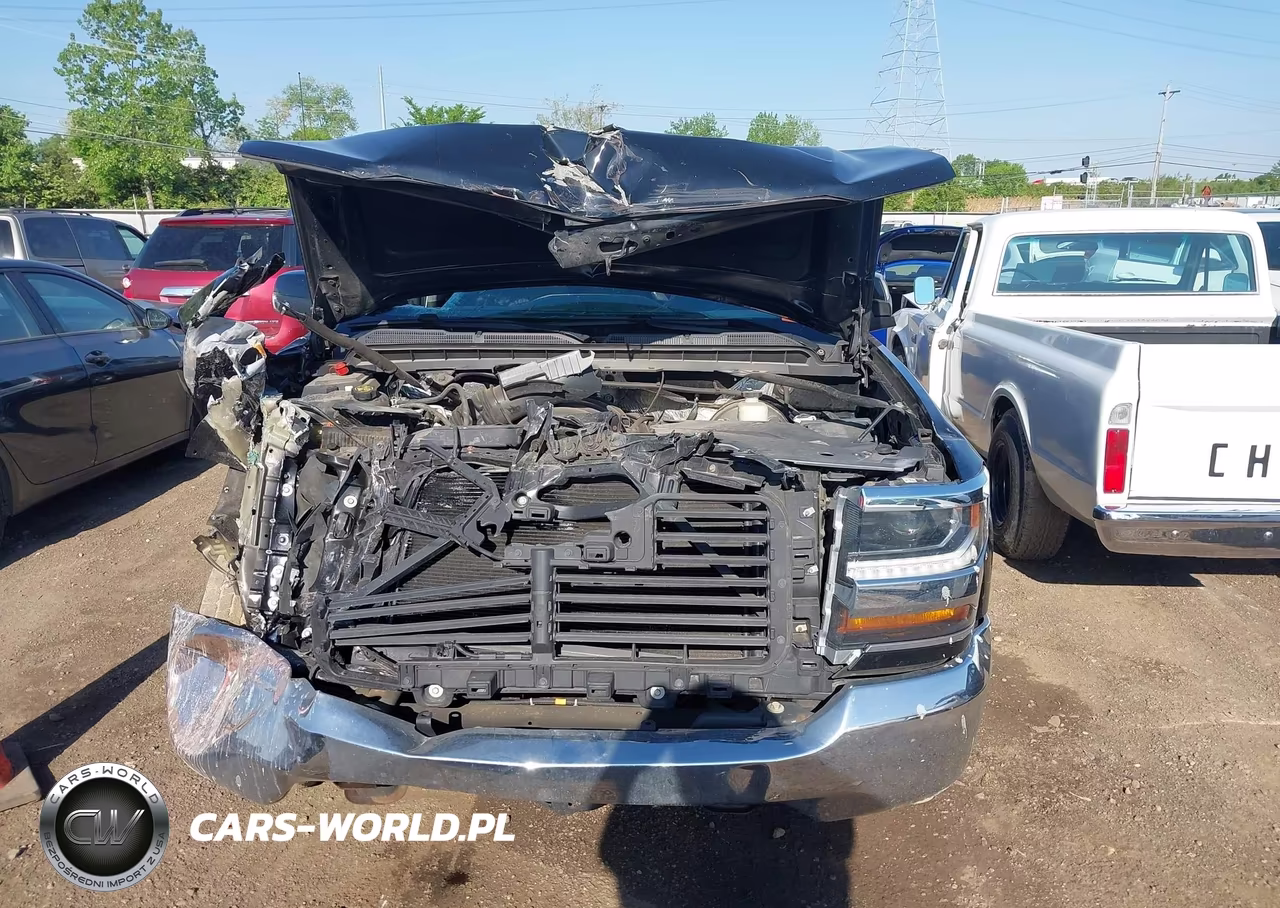 2018 Chevrolet Silverado 1500 1Lt VIN:3GCPCREC1JG155845 - 11