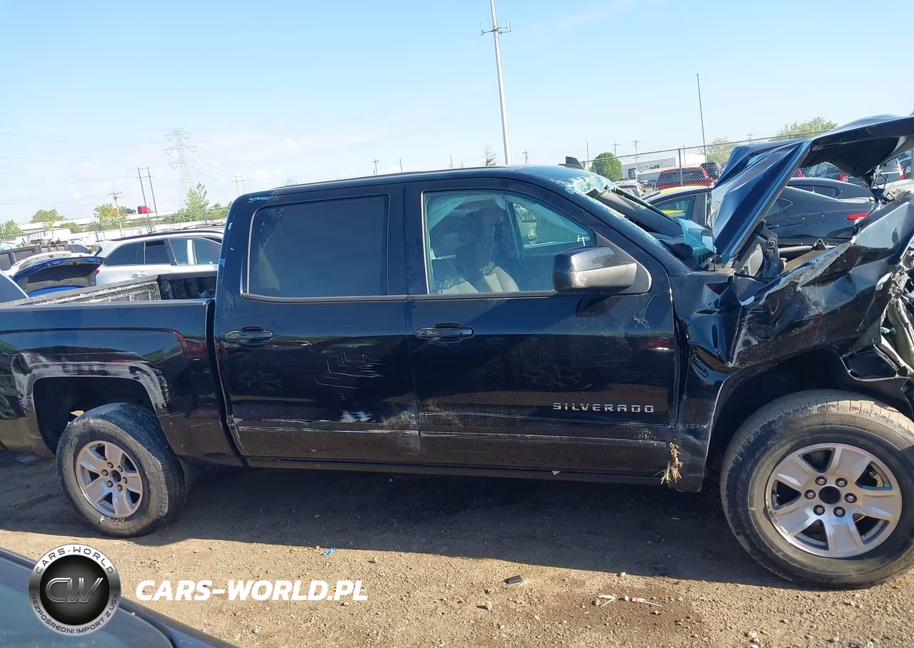 2018 Chevrolet Silverado 1500 1Lt VIN:3GCPCREC1JG155845 - 12