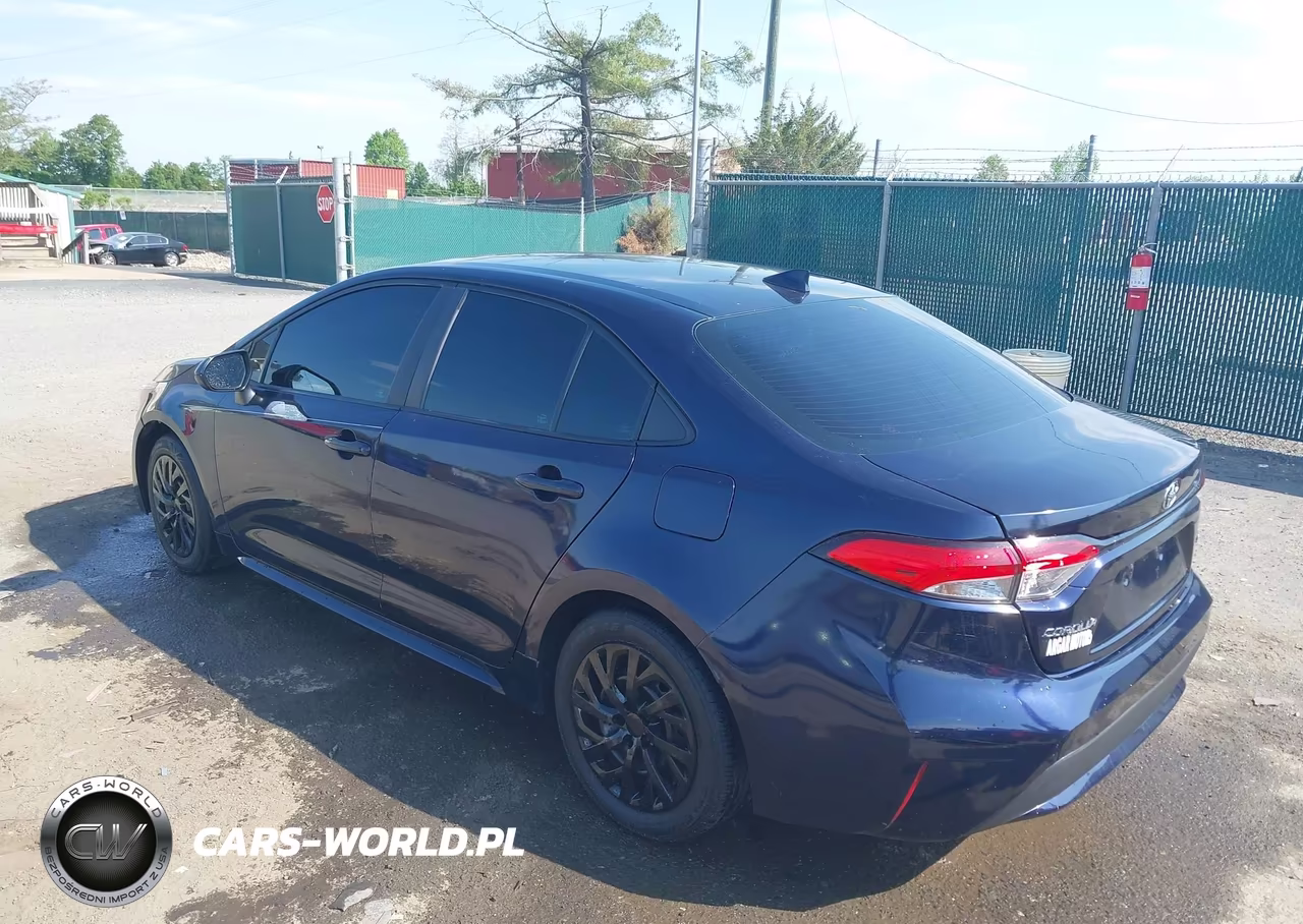 2022 Toyota Corolla Le VIN:5YFEPMAEXNP325254 - 3