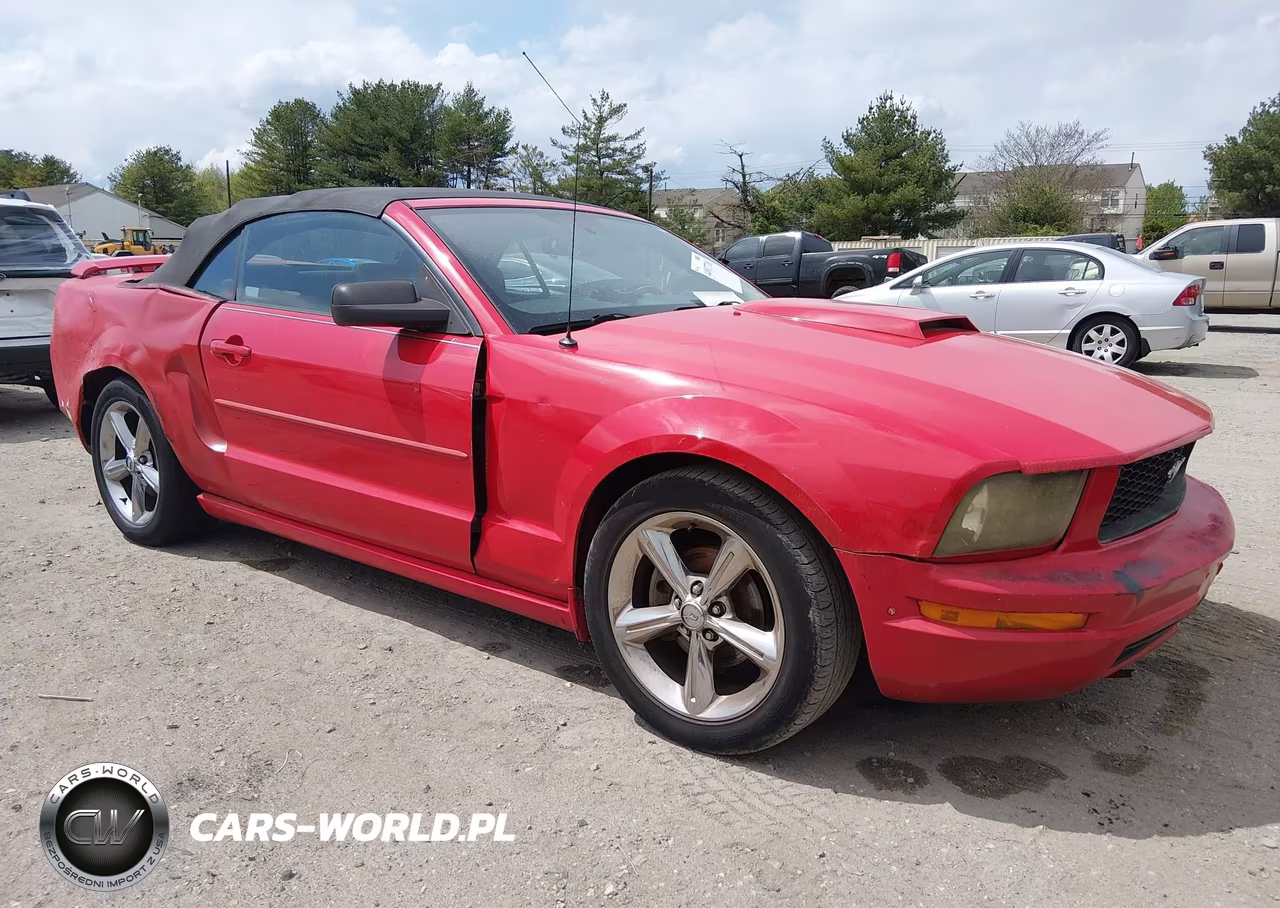 2007 Ford Mustang V6 Deluxe-V6 Premium