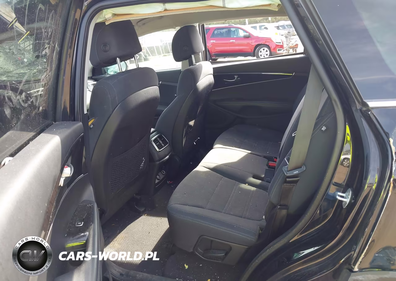 2017 Kia Sorento 2.4L Lx VIN:5XYPG4A39HG331546 - 8