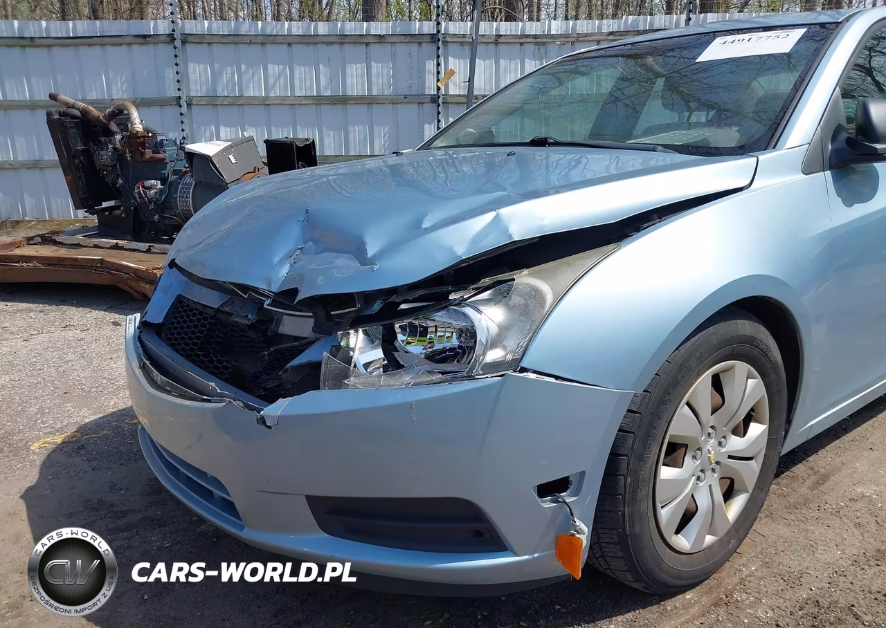 2012 Chevrolet Cruze Ls VIN:1G1PC5SHXC7257760 - 6