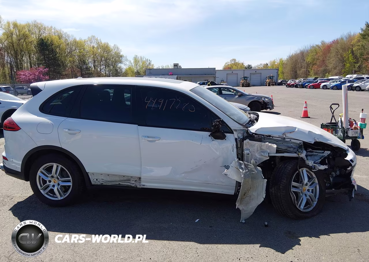 2016 Porsche Cayenne VIN:WP1AA2A28GKA12813 - 14