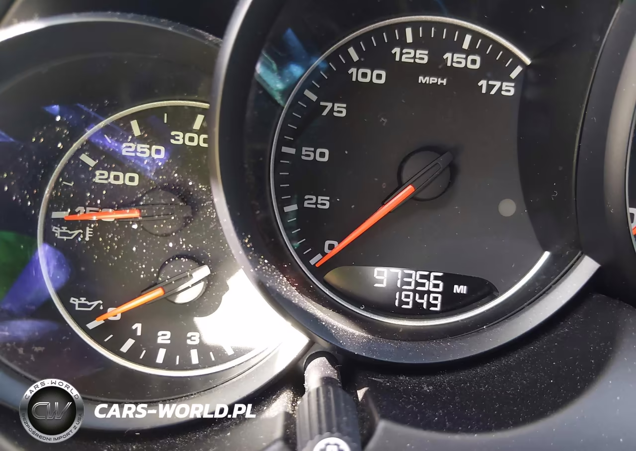 2016 Porsche Cayenne VIN:WP1AA2A28GKA12813 - 16