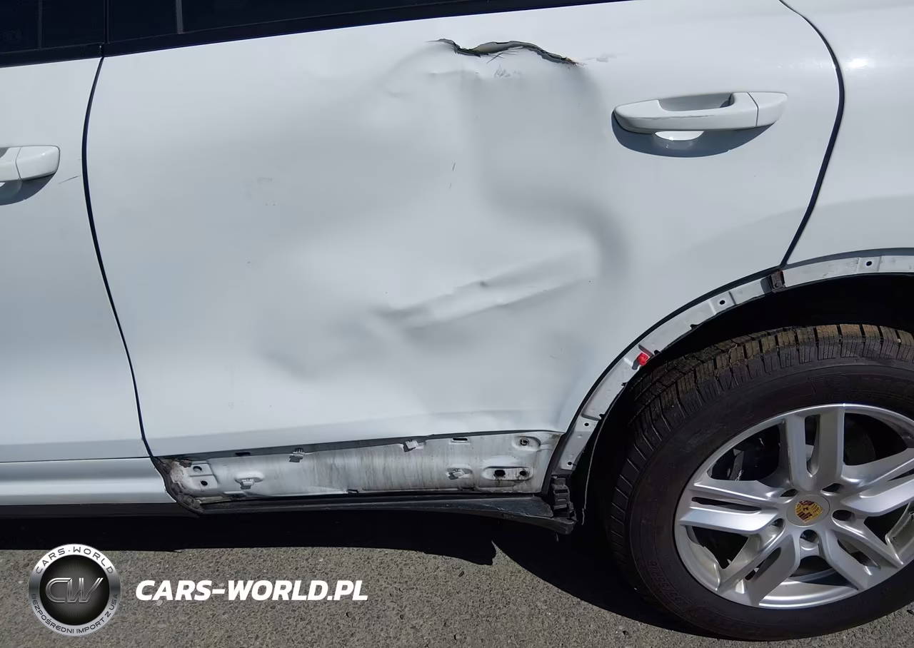 2016 Porsche Cayenne VIN:WP1AA2A28GKA12813 - 6