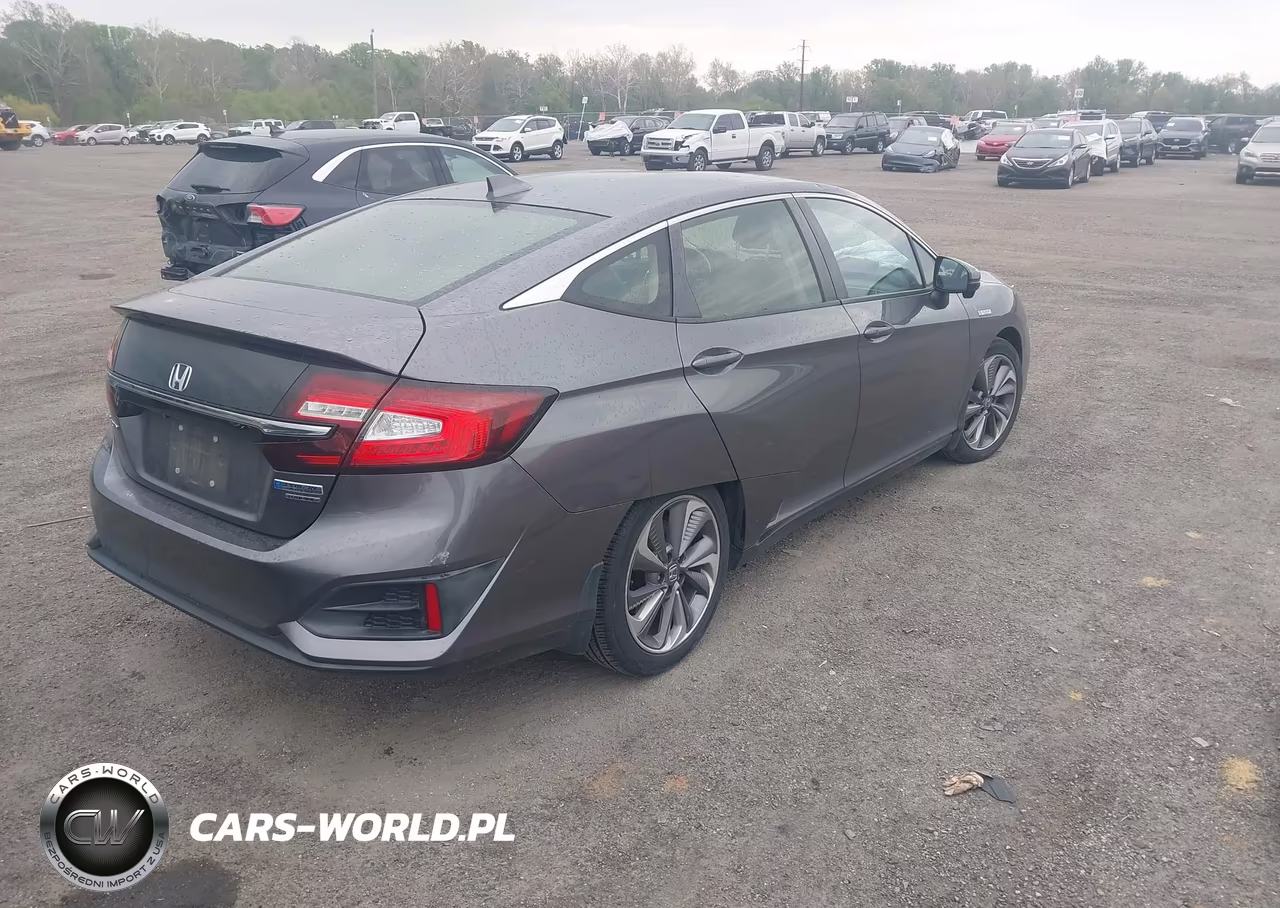 2018 Honda Clarity Plug-In Hybrid Touring VIN:JHMZC5F34JC021316 - 4