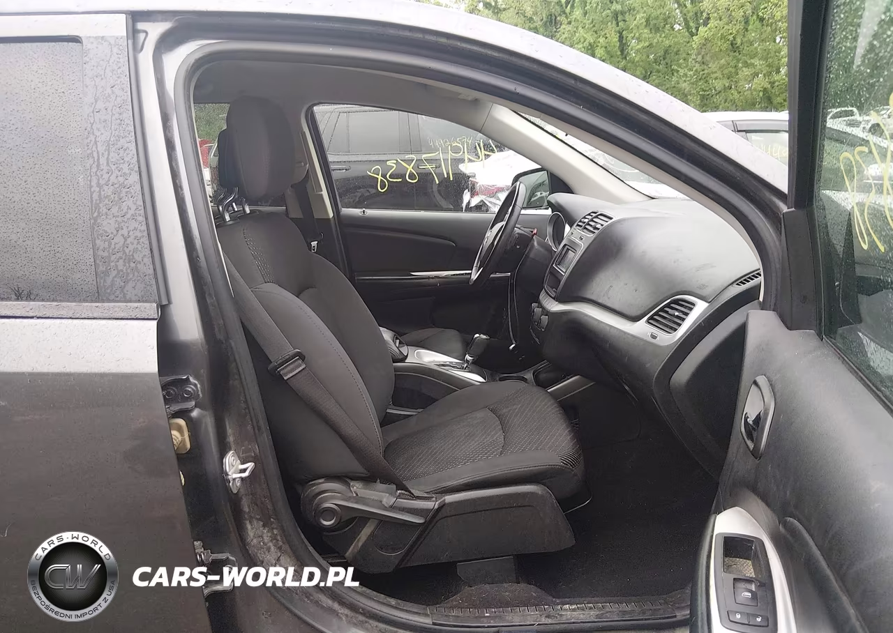 2018 Dodge Journey Se VIN:3C4PDCAB4JT277226 - 5