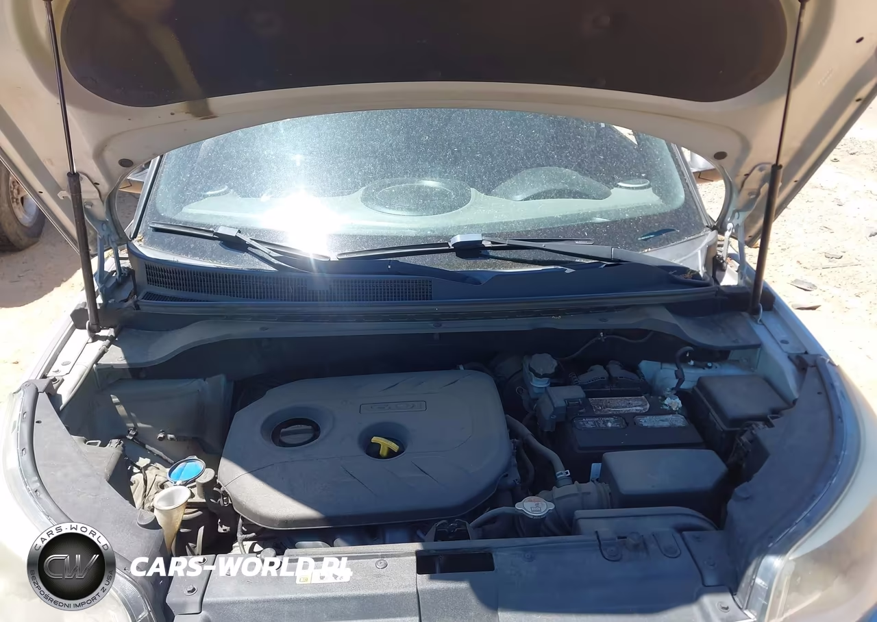 2015 Kia Soul + VIN:KNDJP3A57F7786617 - 10
