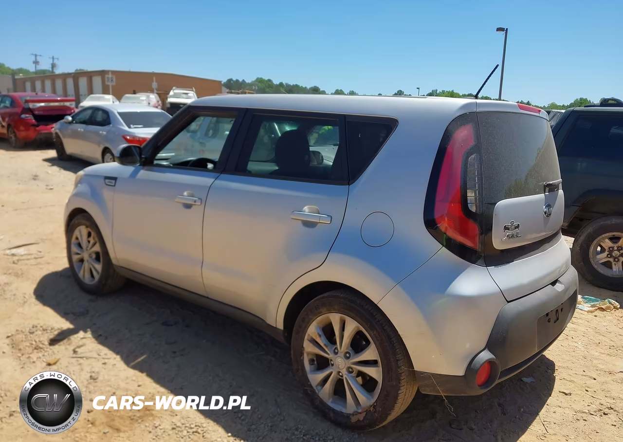 2015 Kia Soul + VIN:KNDJP3A57F7786617 - 3