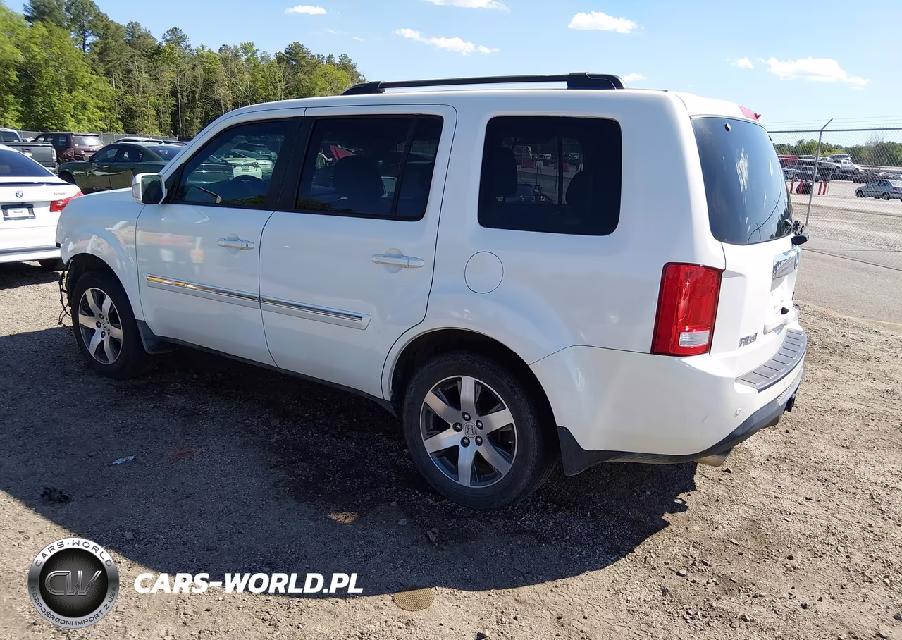 2012 Honda Pilot Touring VIN:5FNYF3H94CB011224 - 3