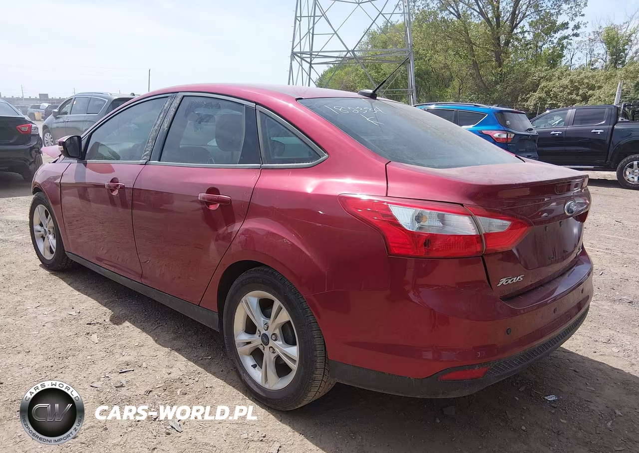 2014 Ford Focus Se VIN:1FADP3F20EL182334 - 3