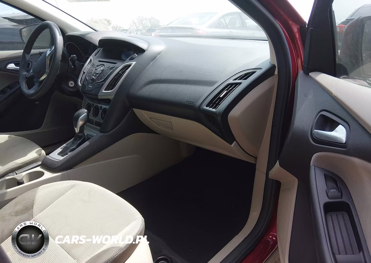 2014 Ford Focus Se VIN:1FADP3F20EL182334 - 5