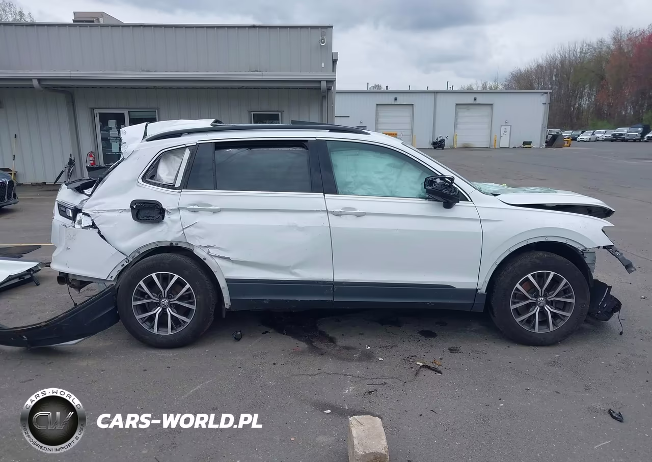 2019 Volkswagen Tiguan 2.0T Se-2.0T Sel-2.0T Sel R-Line-2.0T Sel R-Line Black VIN:3VV2B7AX4KM196775 - 13