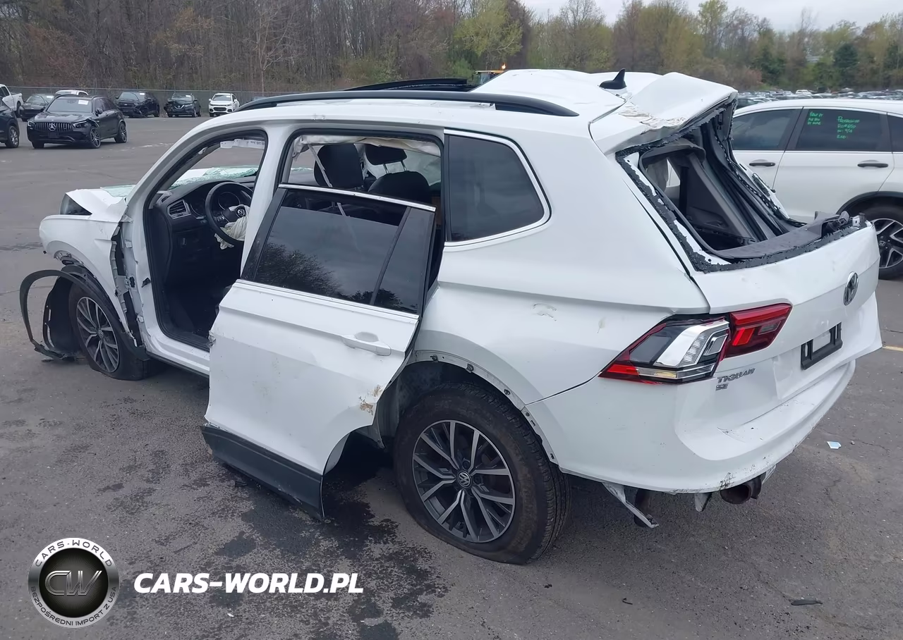 2019 Volkswagen Tiguan 2.0T Se-2.0T Sel-2.0T Sel R-Line-2.0T Sel R-Line Black VIN:3VV2B7AX4KM196775 - 3