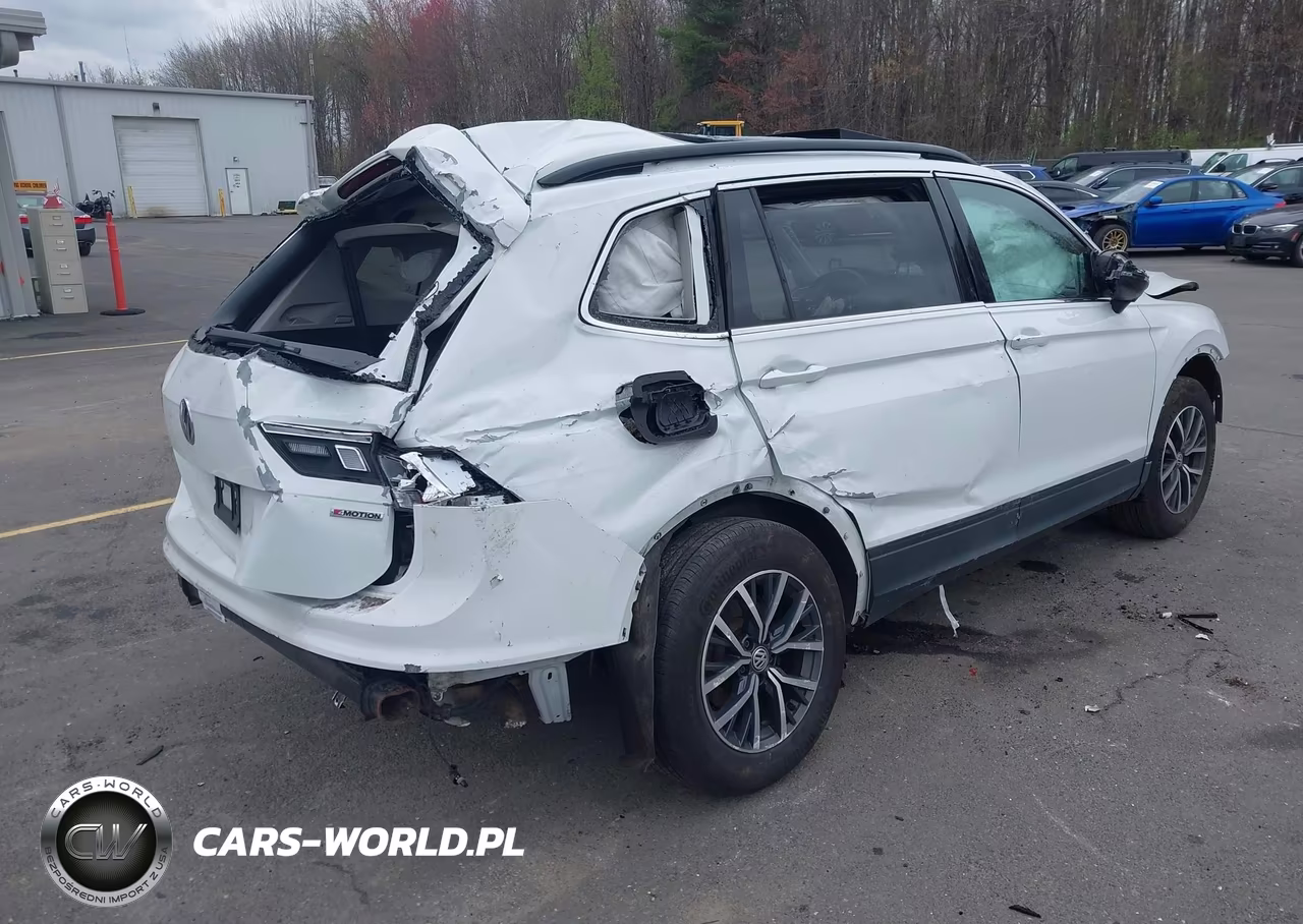 2019 Volkswagen Tiguan 2.0T Se-2.0T Sel-2.0T Sel R-Line-2.0T Sel R-Line Black VIN:3VV2B7AX4KM196775 - 4