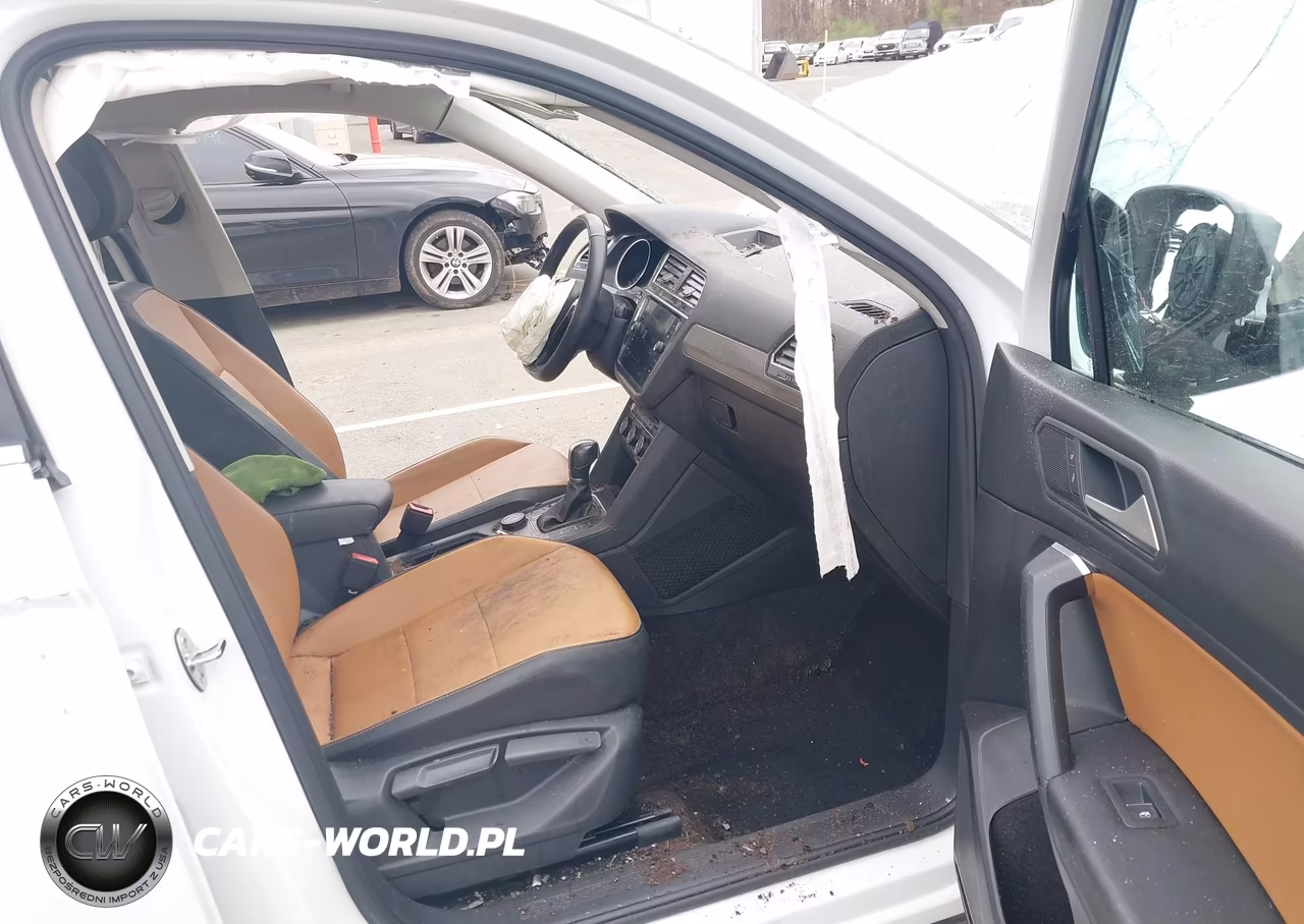 2019 Volkswagen Tiguan 2.0T Se-2.0T Sel-2.0T Sel R-Line-2.0T Sel R-Line Black VIN:3VV2B7AX4KM196775 - 5