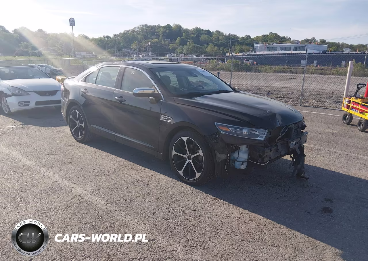 2015 Ford Taurus Limited – zdjęcie 1 z 17