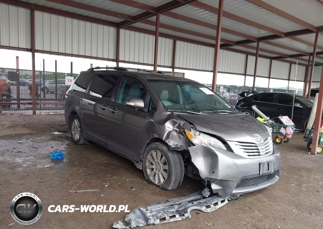 2014 Toyota Sienna Limited V6 7 Passenger