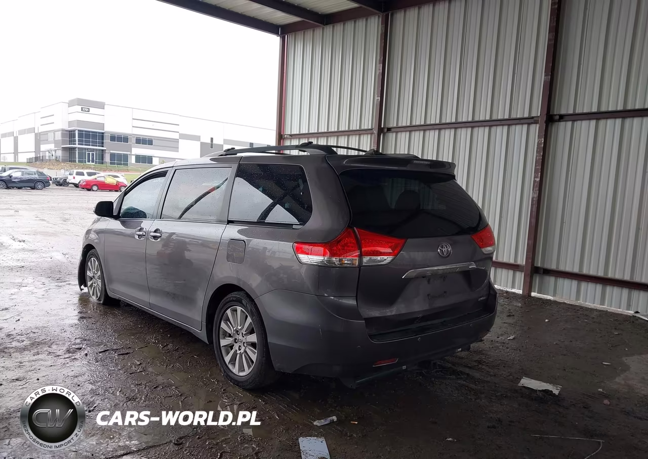 2014 Toyota Sienna Limited V6 7 Passenger VIN:5TDYK3DC5ES427102 - 3