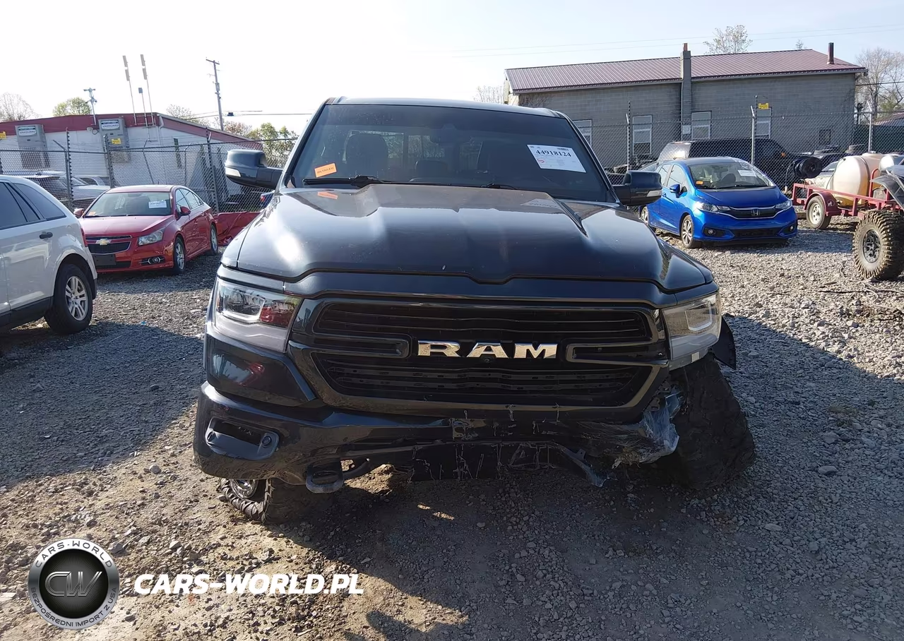 2020 Ram 1500 Laramie 4X4 6'4 Box VIN:1C6SRFDTXLN123714 - 12