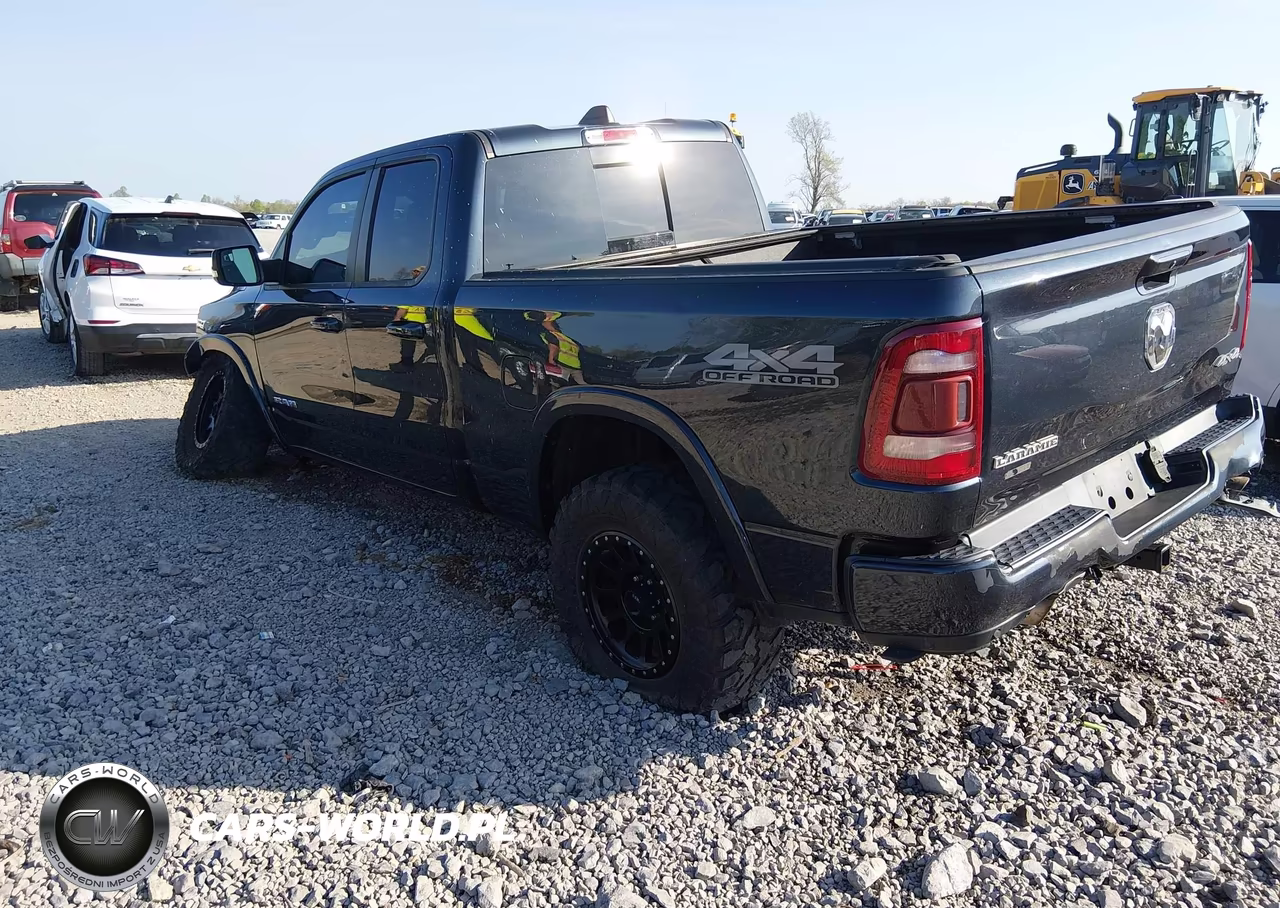 2020 Ram 1500 Laramie 4X4 6'4 Box VIN:1C6SRFDTXLN123714 - 3