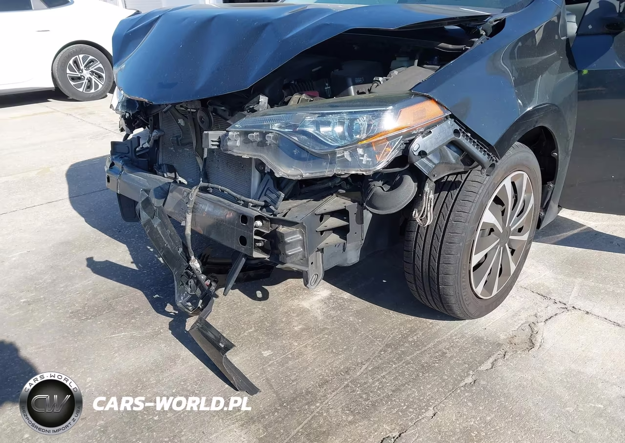 2019 Toyota Corolla Le VIN:2T1BURHE8KC234025 - 6