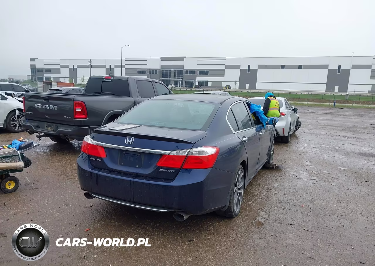 2015 Honda Accord Sport VIN:1HGCR2F50FA184314 - 4