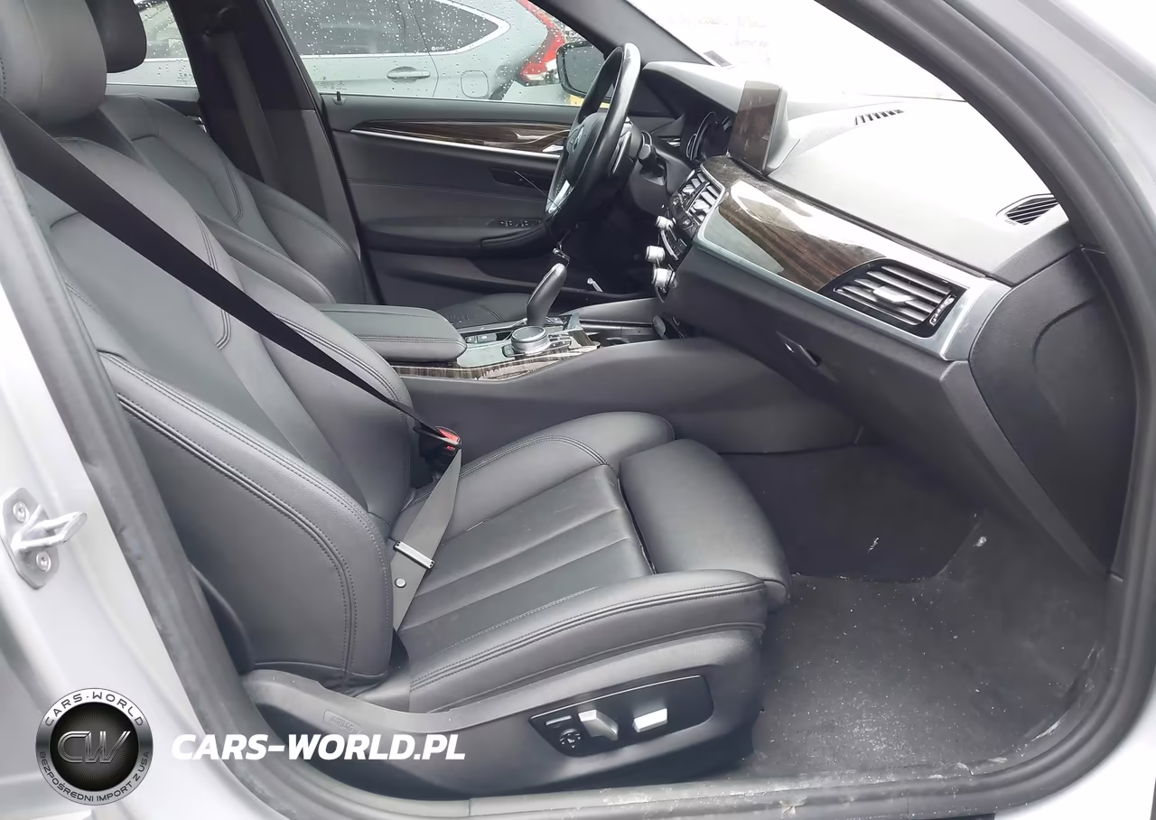 2019 BMW 530I xDrive VIN:WBAJA7C57KWW25350 - 5