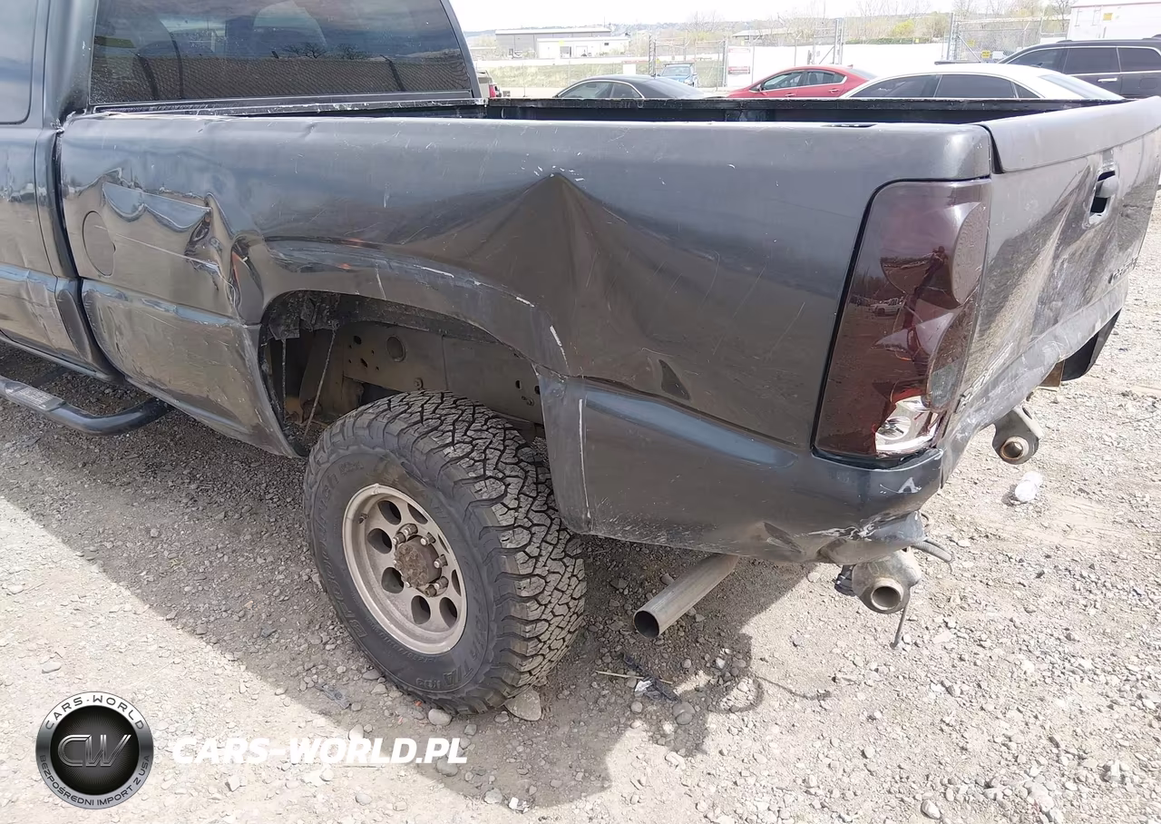 2003 Chevrolet Silverado 2500Hd Ls VIN:1GCHK29U63E112100 - 12